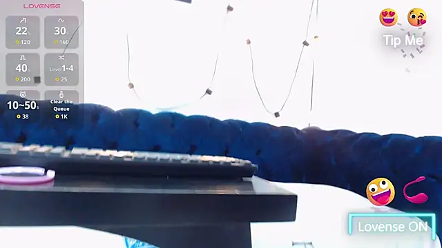 Snapshot of CarolRousee chatting on February 25, 7:23 pm CarolRousee online show from February 25, 7:23 pm