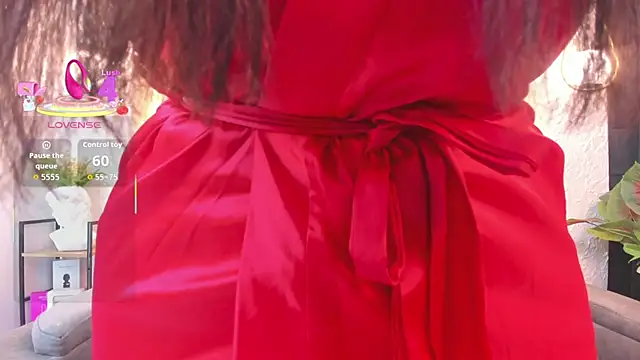 violet scott  online show from February 14, 10:34 am