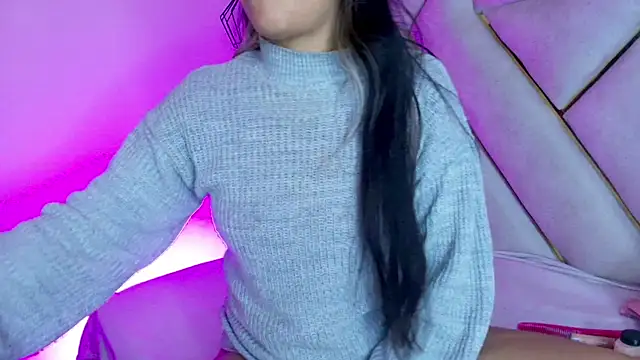 Snapshot of Dahiana_Dmour_ chatting on February 9, 12:31 pm Dahiana Dmour online show from February 9, 12:31 pm