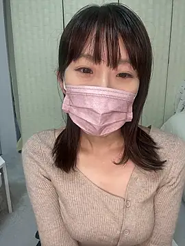 Snapshot of Mio-cc chatting on April 3, 11:19 am Mio-cc online show from April 3, 11:19 am