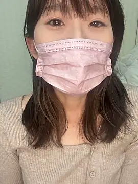 Snapshot of Mio-cc chatting on April 6, 11:22 am Mio-cc online show from April 6, 11:22 am