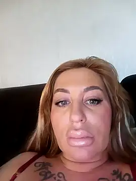 MiaMooly online show from February 22, 2:15 pm