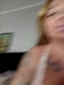 MiaMooly online show from March 18, 3:37 pm