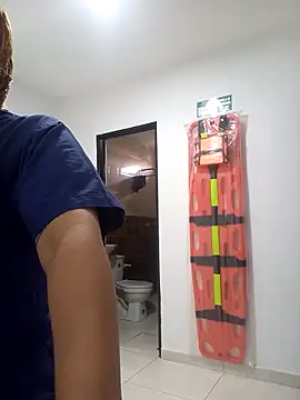 -Serena  online show from April 7, 1:11 pm