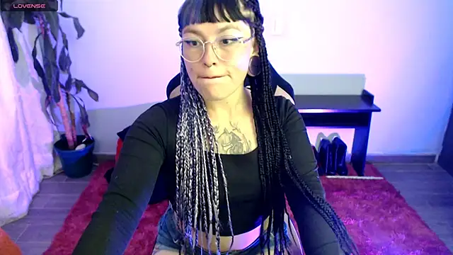 missfungi8 online show from February 5, 1:21 am