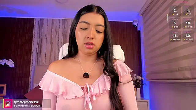 missvancouver online show from July 14, 11:21 pm