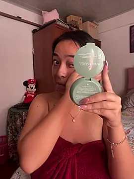 JulietaRiios online show from April 3, 8:40 pm