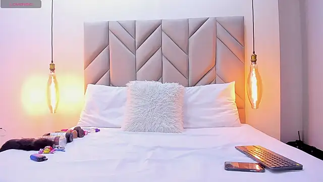 Snapshot of IsabellaFoox chatting on March 24, 1:27 pm IsabellaFoox online show from March 24, 1:27 pm