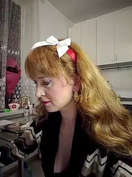 LanaBananaa  online show from March 23, 9:52 pm