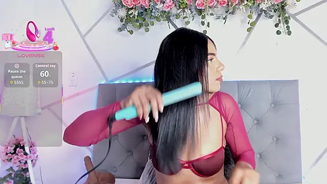 Khloe Rosee online show from February 7, 7:50 pm