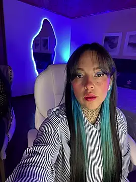 Annie Alicee online show from April 4, 2:58 pm