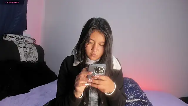 Sharlottee   online show from February 3, 5:05 am