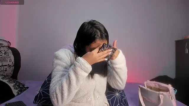 Sharlottee   online show from February 22, 8:57 am