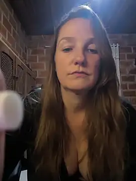 Snapshot of Loirinha_surf chatting on February 12, 1:55 am Loirinha surf online show from February 12, 1:55 am