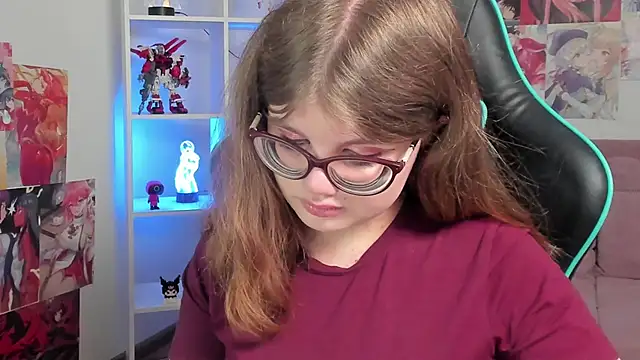 ChloeHalses online show from February 12, 5:24 am