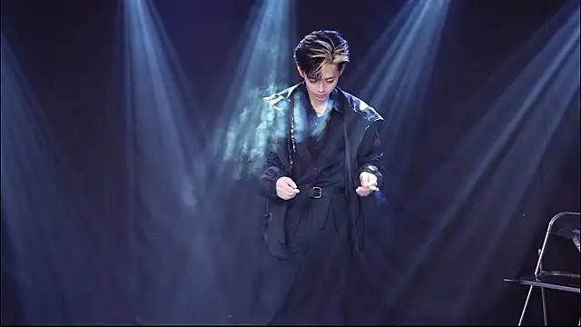 Snapshot of BTS-007 chatting on March 1, 12:12 am BTS-007 online show from March 1, 12:12 am