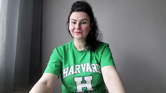 Snapshot of LexiMira254 chatting on March 4, 11:16 am LexiMira254 online show from March 4, 11:16 am