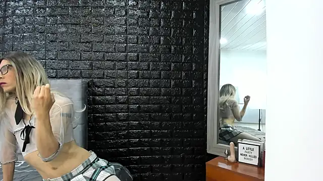 Calopezreal  online show from February 23, 1:08 pm