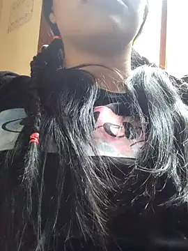 Snapshot of Julieta_Parker chatting on February 14, 4:26 pm Julieta Parker online show from February 14, 4:26 pm