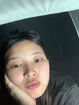 Snapshot of Suzu_xx01 chatting on February 5, 9:58 am Suzu xx01 online show from February 5, 9:58 am