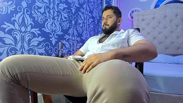 bear mao  online show from February 7, 11:25 am