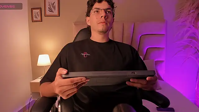 Axel Creed online show from February 20, 2:19 am