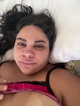 Snapshot of Adriputinha chatting on February 4, 2:23 pm Adriputinha online show from February 4, 2:23 pm