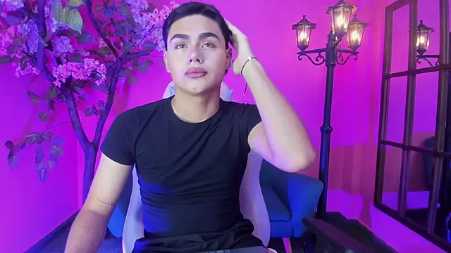 FemNoa online show from February 9, 11:14 am