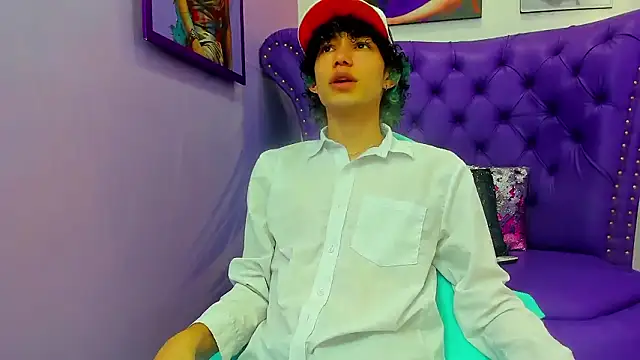 Snapshot of thanier_18 chatting on February 6, 7:17 pm thanier 18 online show from February 6, 7:17 pm