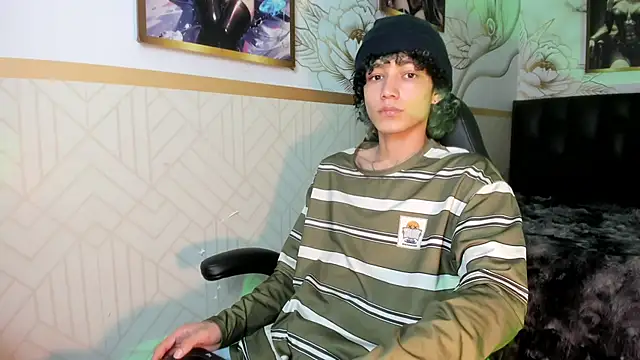 Snapshot of thanier_18 chatting on February 28, 8:21 pm thanier 18 online show from February 28, 8:21 pm