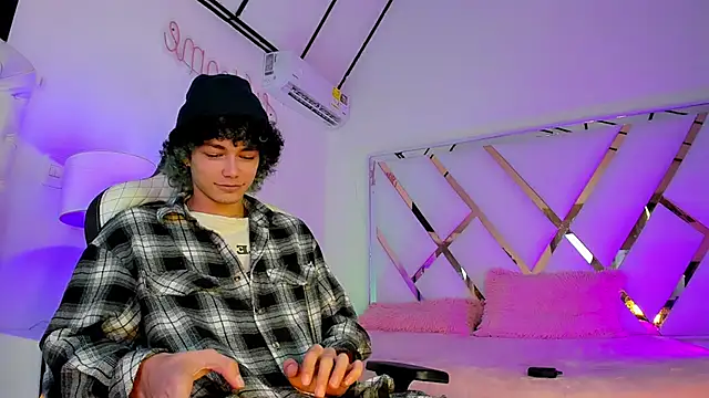 thanier 18 online show from March 31, 7:25 pm