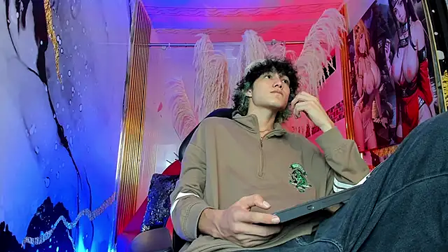 thanier 18 online show from April 2, 2:53 am