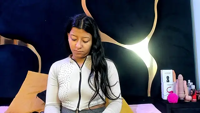 Vaneline2 online show from April 17, 6:00 pm