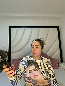 Snapshot of Angelicalove07 chatting on February 25, 10:19 pm Angelicalove07 online show from February 25, 10:19 pm