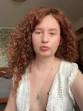 Snapshot of Anna__Desire chatting on February 10, 8:18 am Anna Desire online show from February 10, 8:18 am