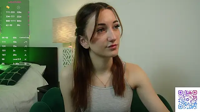 Snapshot of MilaFlame chatting on February 18, 11:06 am MilaFlame online show from February 18, 11:06 am