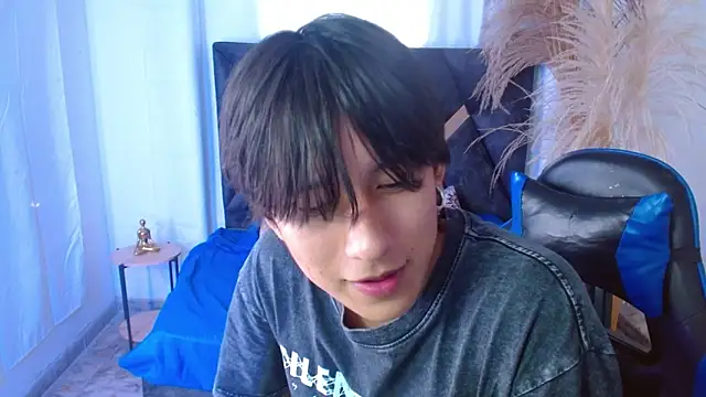 nikoo 18 online show from March 26, 2:11 pm