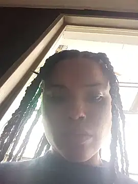 Snapshot of Maggyx chatting on February 24, 1:09 pm Maggyx online show from February 24, 1:09 pm