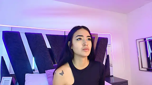 sophia love   online show from February 16, 2:02 pm