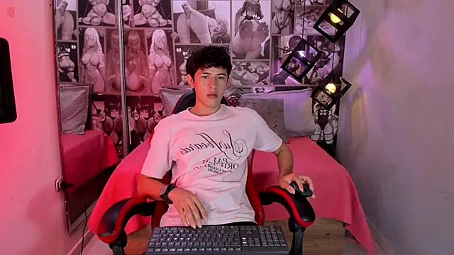 Snapshot of Christian_Foxx chatting on February 21, 1:23 pm Christian Foxx online show from February 21, 1:23 pm