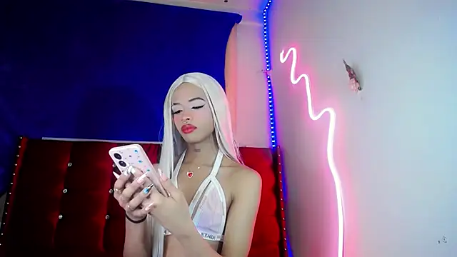 DahliaGill online show from April 9, 12:43 am