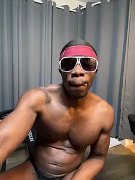 Snapshot of majicjackson chatting on February 13, 4:30 am majicjackson online show from February 13, 4:30 am