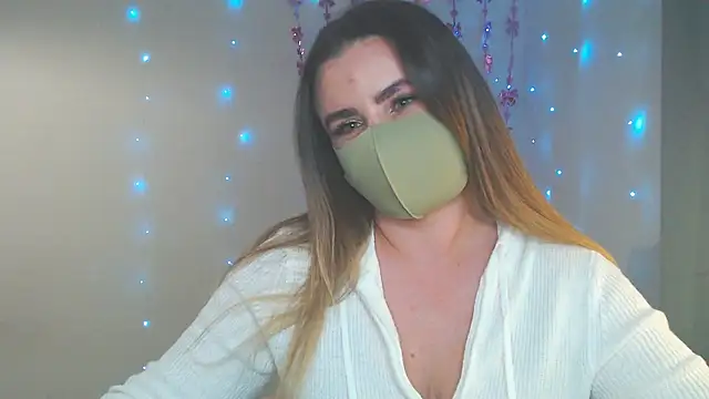 Avelina1 online show from May 26, 8:27 pm