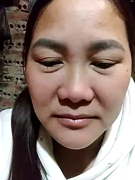 Snapshot of bongtuyet11 chatting on February 5, 12:59 am bongtuyet11 online show from February 5, 12:59 am