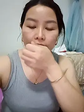 Jennie dogy online show from April 9, 12:21 pm