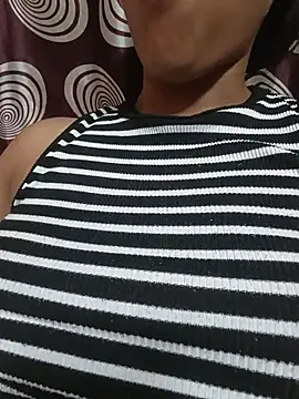 komalsharma99 online show from June 8, 6:52 pm