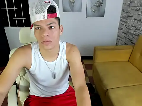 Snapshot of Andres_sant_ chatting on February 6, 9:45 am Andres sant online show from February 6, 9:45 am