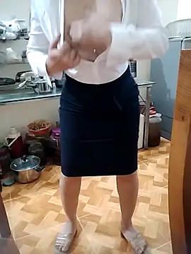 LiilyZi online show from February 27, 11:27 pm