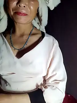 witch-xx online show from May 4, 2:24 pm