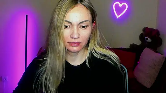 BlondMikey22 online show from April 7, 5:46 pm